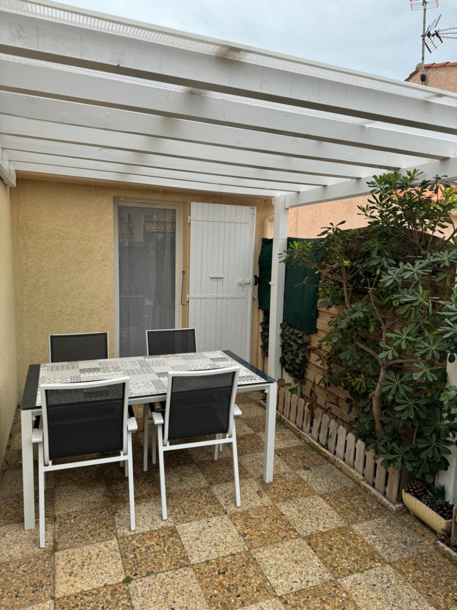 Maison Tout Confort, Bord De Mer Avec Parking Prive Gruissan Exteriör bild