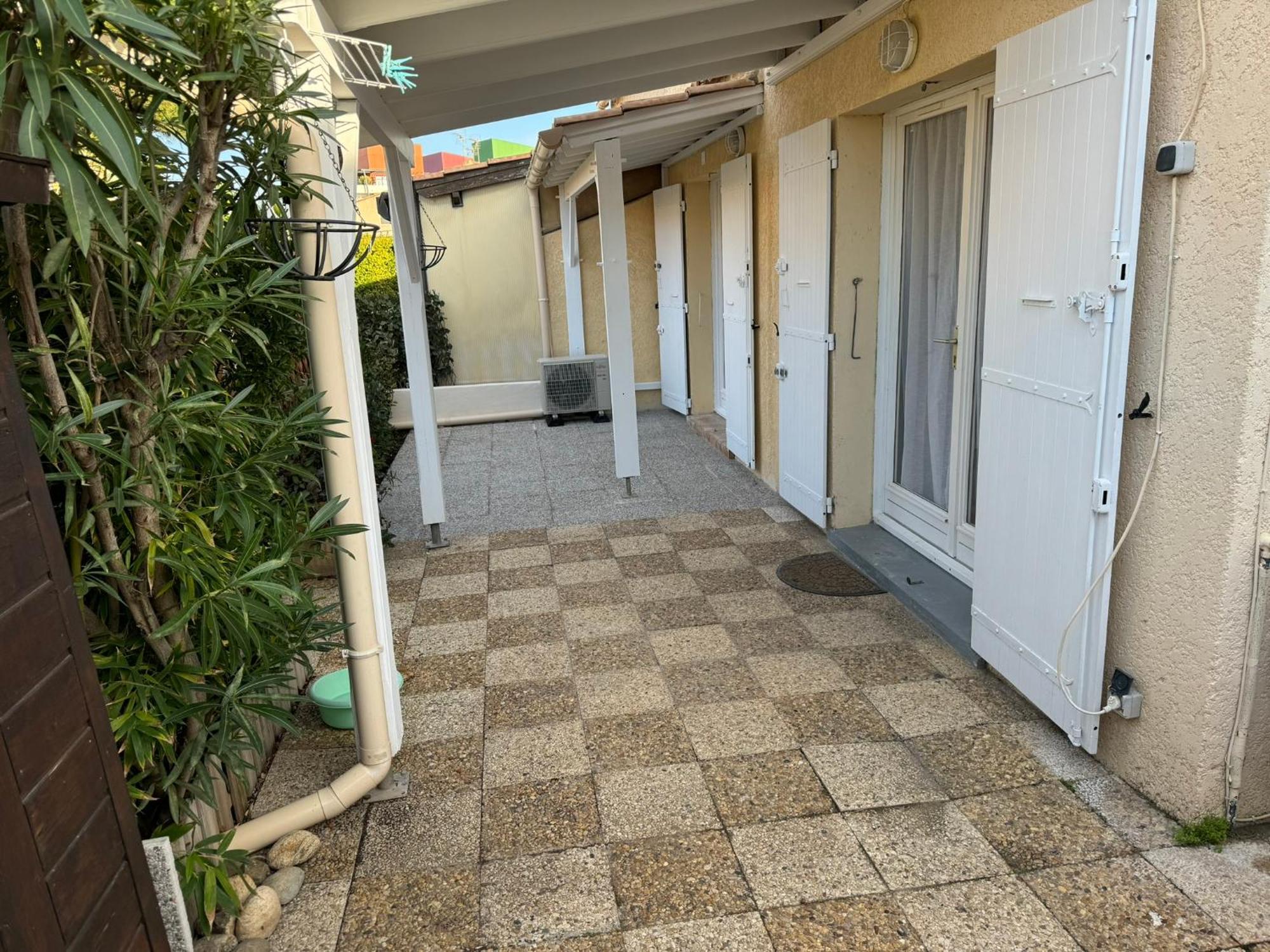 Maison Tout Confort, Bord De Mer Avec Parking Prive Gruissan Exteriör bild